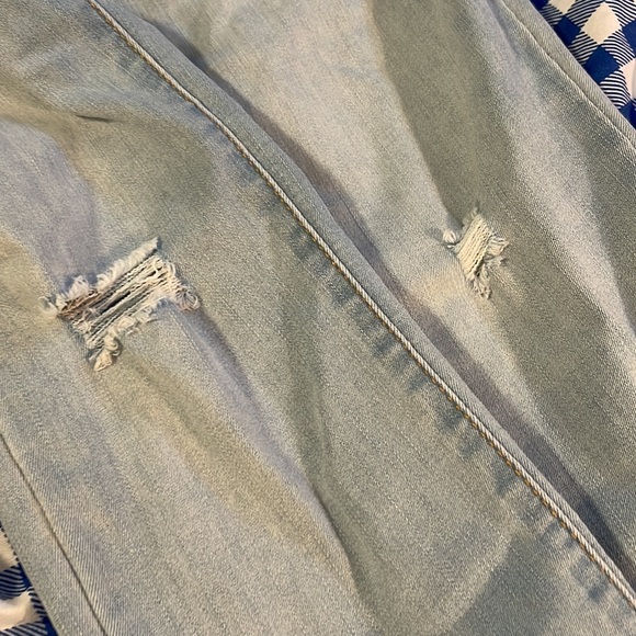 Crown & Ivy ripped frayed bottom jeans size 6 skinny cropped - Picture 4 of 6